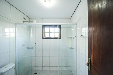 Banheiro de casa para alugar com 3 quartos, 175m² em Jardim Regina, São Paulo