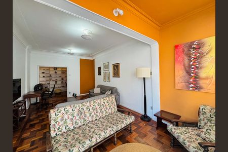 Apartamento à venda com 160m², 3 quartos e 1 vaga