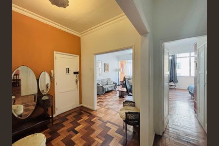 Apartamento à venda com 160m², 3 quartos e 1 vaga