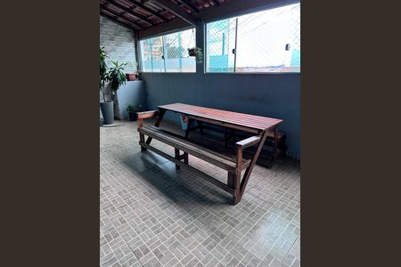 Área externa de casa para alugar com 3 quartos, 213m² em Jardim das Alterosas - 2ª Seção, Betim