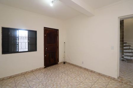 Casa à venda com 207m², 4 quartos e 3 vagasSala 2