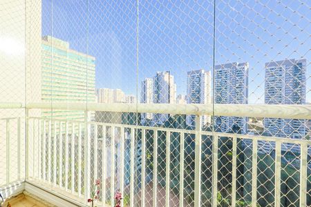 Varanda da Suíte 3 de apartamento para alugar com 4 quartos, 238m² em Vila Suzana, São Paulo