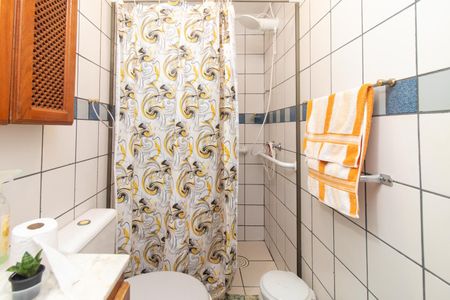 Apartamento à venda com 111m², 2 quartos e 1 vaga Apartamento à venda com 111m², 2 quartos e 1 vagaBanheiro