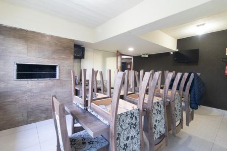 Apartamento à venda com 111m², 2 quartos e 1 vaga Apartamento à venda com 111m², 2 quartos e 1 vagaÁrea comum - Salão de festas