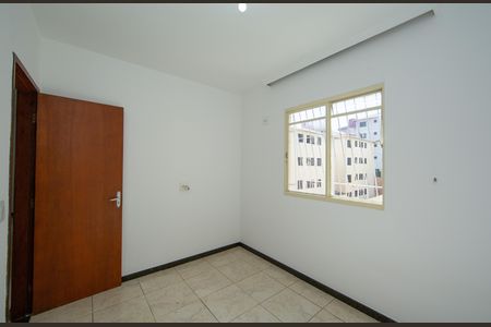 Apartamento à venda com 3 quartos, 51m² em Alto Caiçaras, Belo Horizonte