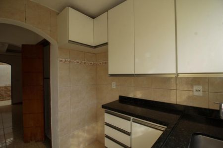 Cozinha de apartamento para alugar com 1 quarto, 50m² em Vila Itaberaba, São Paulo