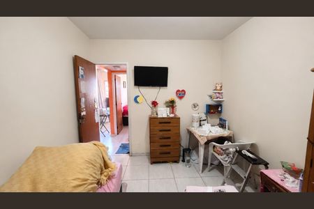 Quarto de casa de condomínio para alugar com 2 quartos, 110m² em Vista Alegre, São Gonçalo