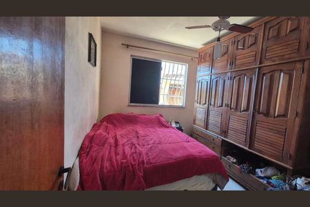 Quarto de casa de condomínio para alugar com 2 quartos, 110m² em Vista Alegre, São Gonçalo
