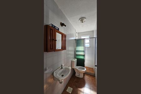 Banheiro 2 de casa para alugar com 2 quartos, 63m² em Olinda, Nilópolis