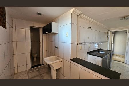 Área de serviço de casa para alugar com 2 quartos, 63m² em Olinda, Nilópolis