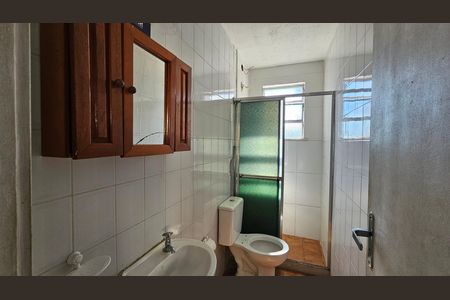 Casa para alugar com 63m², 2 quartos e 1 vaga Casa para alugar com 63m², 2 quartos e 1 vagaBanheiro social