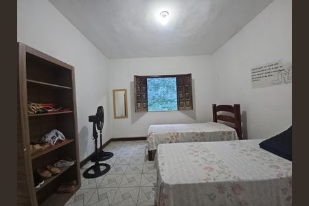 Casa para alugar com 3 quartos, 312m² em Boca do Rio, Salvador