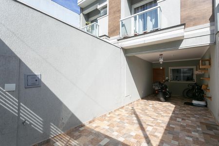 Garagem  de casa à venda com 3 quartos, 110m² em Itaquera, São Paulo