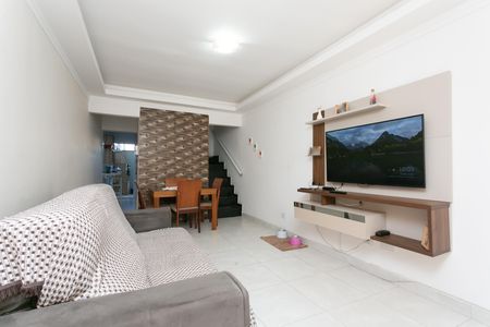Casa à venda com 3 quartos, 110m² em Itaquera, São Paulo