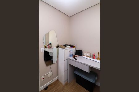 Quarto 2 de apartamento para alugar com 2 quartos, 33m² em Parque Munhoz, São Paulo