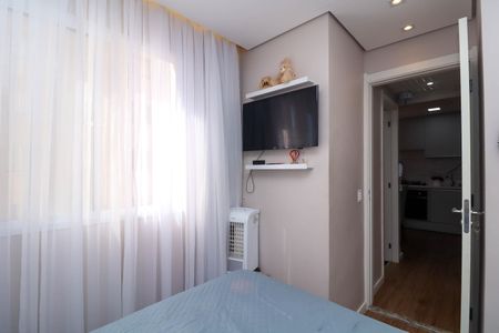 Quarto 1 de apartamento para alugar com 2 quartos, 33m² em Parque Munhoz, São Paulo