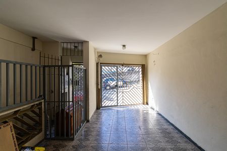 Garagem de casa para alugar com 2 quartos, 40m² em Vila Santa Teresa, São Paulo