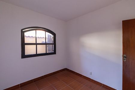 Quarto 2 de casa para alugar com 2 quartos, 40m² em Vila Santa Teresa, São Paulo