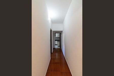 Corredor de casa para alugar com 2 quartos, 40m² em Vila Santa Teresa, São Paulo