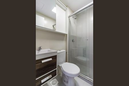 Banheiro de apartamento para alugar com 2 quartos, 65m² em Floresta, Porto Alegre