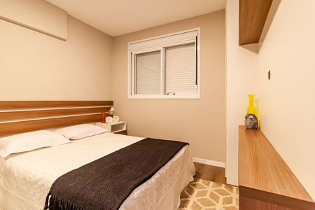 Quarto de apartamento para alugar com 2 quartos, 65m² em Floresta, Porto Alegre