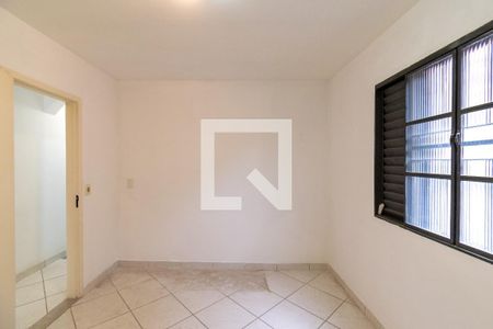 Casa para alugar com 2 quartos, 165m² em Vila Imperio, São Paulo