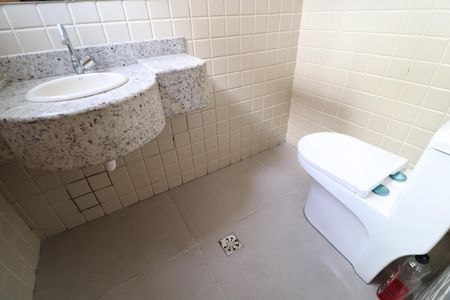 Casa para alugar com 231m², 3 quartos e 4 vagasLavabo