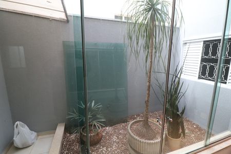 Casa para alugar com 231m², 3 quartos e 4 vagasJardim de Inverno