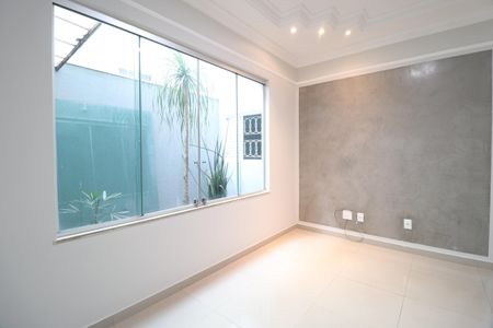 Casa para alugar com 231m², 3 quartos e 4 vagasSala 3
