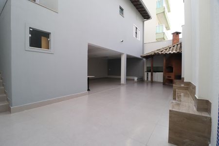 Casa para alugar com 231m², 3 quartos e 4 vagasVaranda