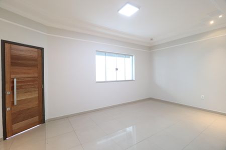 Casa para alugar com 231m², 3 quartos e 4 vagasSala 1