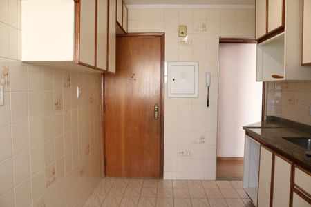 Cozinha de apartamento para alugar com 3 quartos, 80m² em Lapa, São Paulo