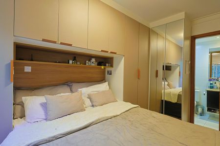 Apartamento à venda com 53m², 2 quartos e 2 vagas Apartamento à venda com 53m², 2 quartos e 2 vagasSuíte