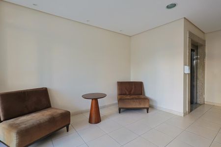 Apartamento à venda com 53m², 2 quartos e 2 vagas Apartamento à venda com 53m², 2 quartos e 2 vagasÁrea Comum - Hall Social