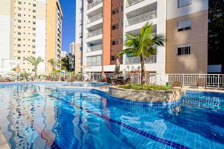 Apartamento à venda com 53m², 2 quartos e 2 vagas Apartamento à venda com 53m², 2 quartos e 2 vagasÁrea Comum - Piscina