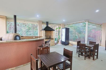 Apartamento à venda com 53m², 2 quartos e 2 vagas Apartamento à venda com 53m², 2 quartos e 2 vagasÁrea Comum - Churrasqueira