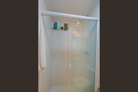 Apartamento à venda com 53m², 2 quartos e 2 vagas Apartamento à venda com 53m², 2 quartos e 2 vagasBanheiro da Suíte