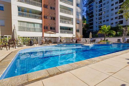 Apartamento à venda com 53m², 2 quartos e 2 vagas Apartamento à venda com 53m², 2 quartos e 2 vagasÁrea Comum - Piscina