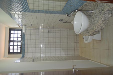 Banheiro de casa para alugar com 3 quartos, 180m² em Residencial E Comercial Palmares, Ribeirão Preto
