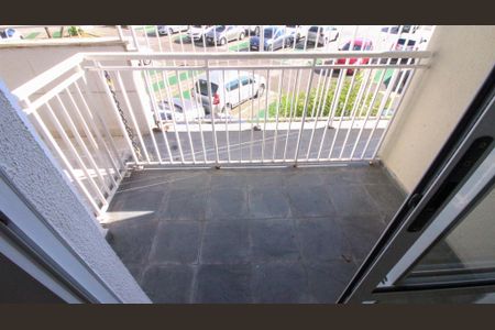 Apartamento à venda com 61m², 3 quartos e 1 vaga Apartamento à venda com 61m², 3 quartos e 1 vagaVaranda