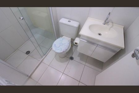 Apartamento à venda com 61m², 3 quartos e 1 vaga Apartamento à venda com 61m², 3 quartos e 1 vagaBanheiro da Suíte
