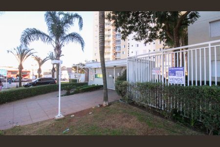Apartamento à venda com 61m², 3 quartos e 1 vaga Apartamento à venda com 61m², 3 quartos e 1 vagaFachada