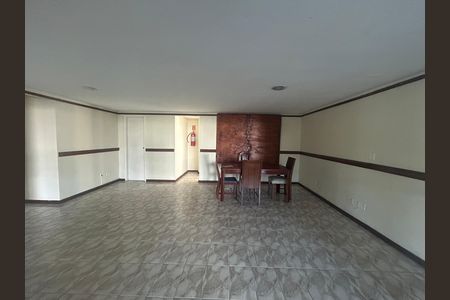 Apartamento para alugar com 65m², 2 quartos e 1 vagaÁrea comum - Salão de festas