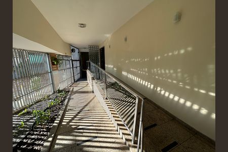 Apartamento para alugar com 65m², 2 quartos e 1 vagaRampa de acesso