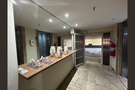 Apartamento para alugar com 65m², 2 quartos e 1 vagaHall de entrada