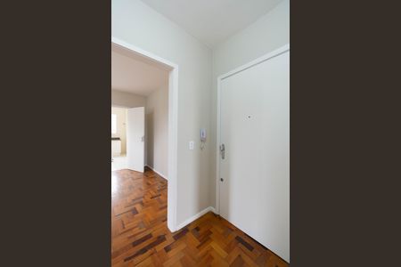 Apartamento para alugar com 70m², 2 quartos e 1 vaga