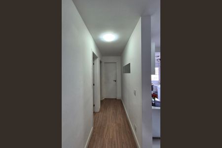 Corredor de apartamento à venda com 2 quartos, 48m² em Jardim Samambaia, Campinas