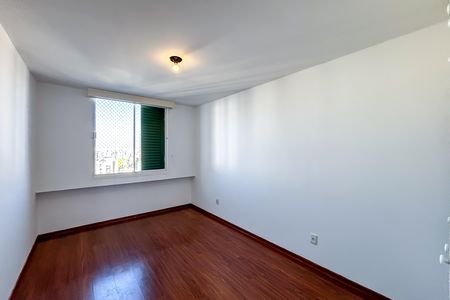 Apartamento para alugar com 135m², 3 quartos e 1 vaga