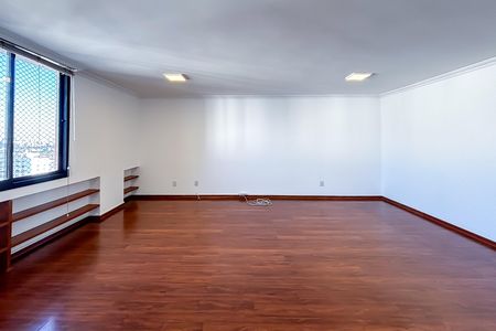 Apartamento para alugar com 135m², 3 quartos e 1 vaga