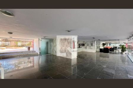 Apartamento para alugar com 135m², 3 quartos e 1 vaga